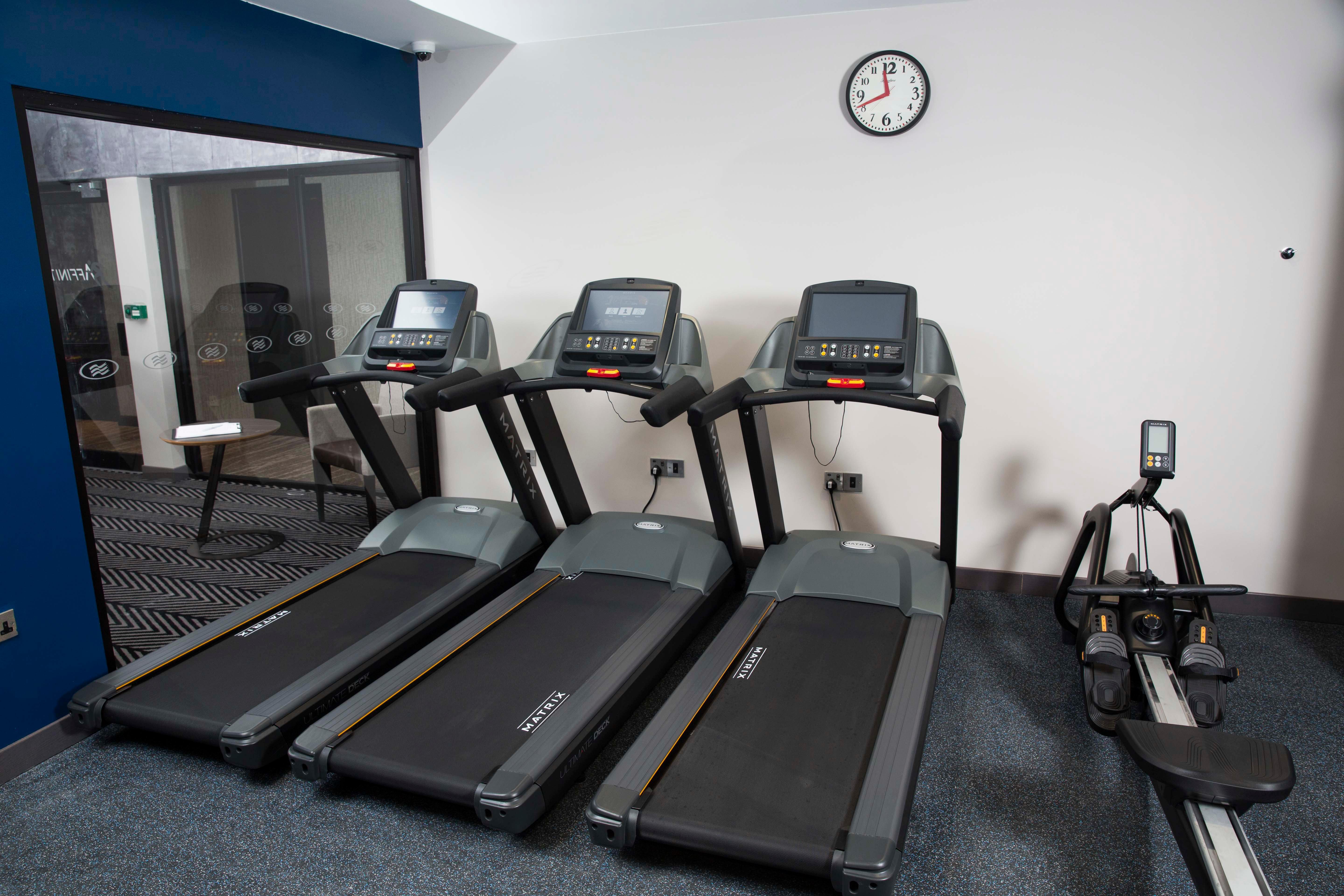 Отель Crowne Plaza Basingstoke By Ihg Экстерьер фото